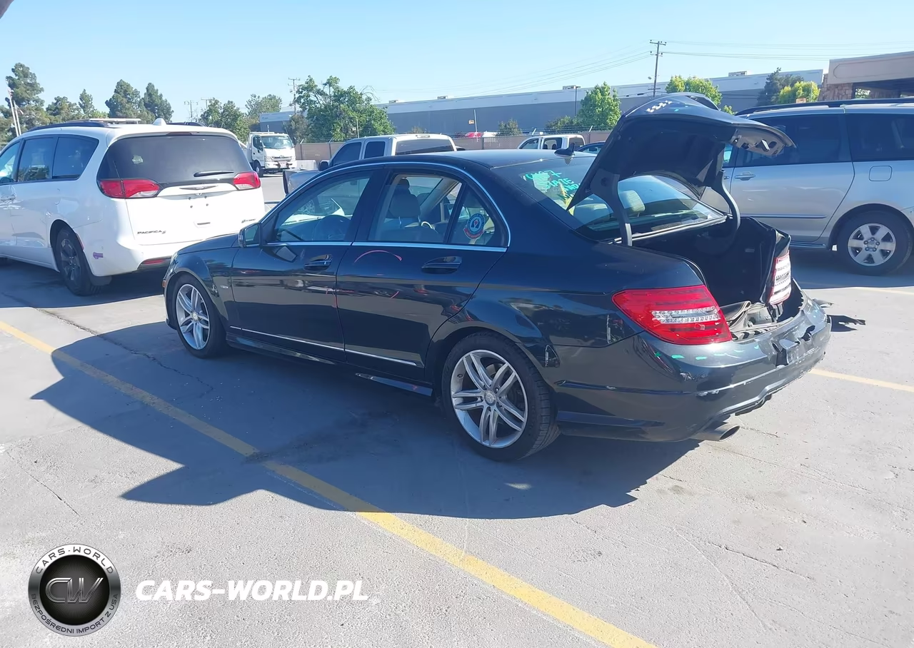 2012 Mercedes-Benz C 250 Sport VIN:WDDGF4HB4CA612765 - 3