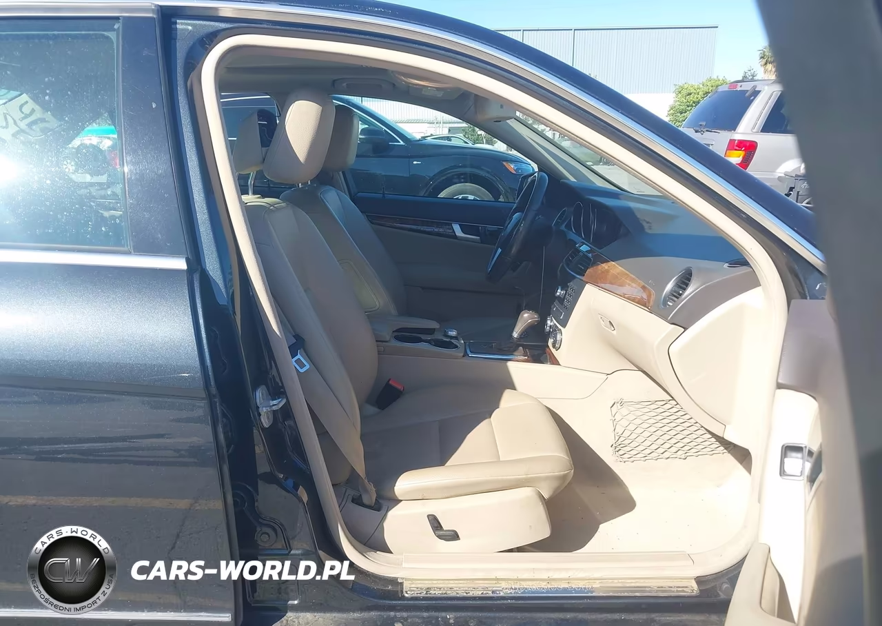 2012 Mercedes-Benz C 250 Sport VIN:WDDGF4HB4CA612765 - 5