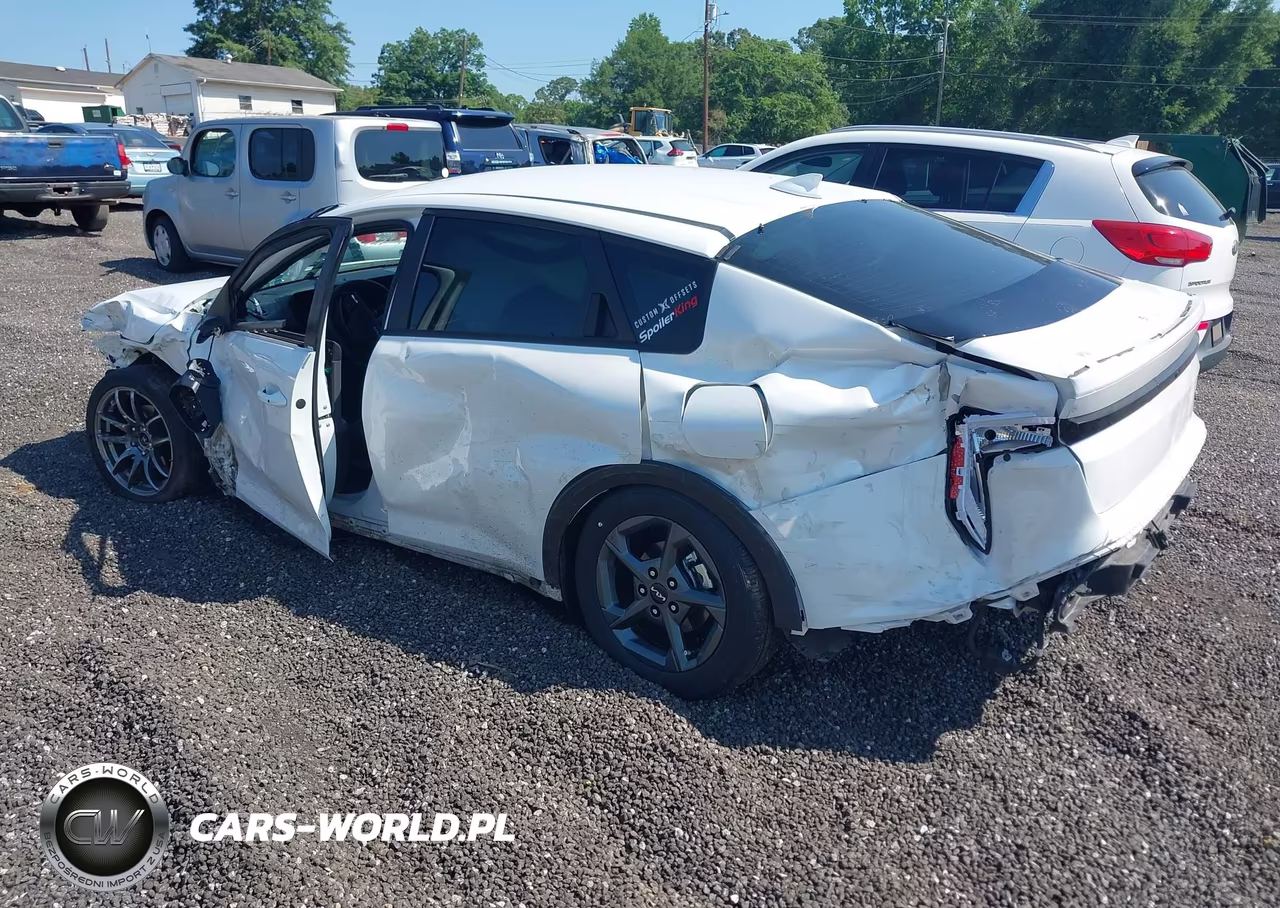 2025 Kia K4 Lxs VIN:3KPFT4DE0SE217069 - 3