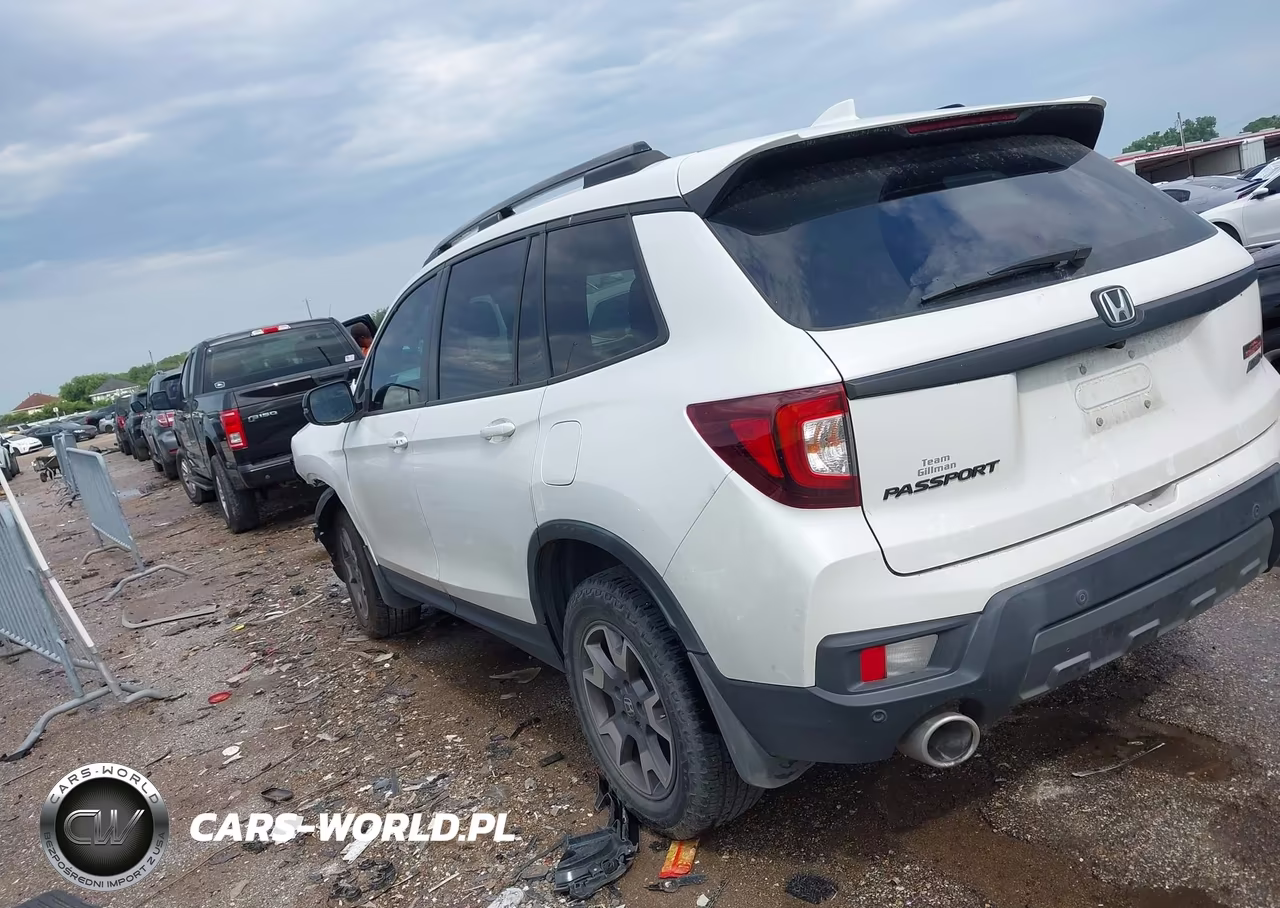 2022 Honda Passport Awd Trailsport VIN:5FNYF8H60NB026728 - 3