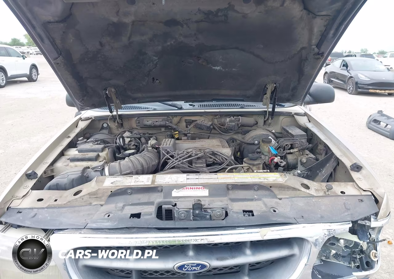 2000 Ford Explorer Xlt VIN:1FMZU83P0YUB81717 - 10