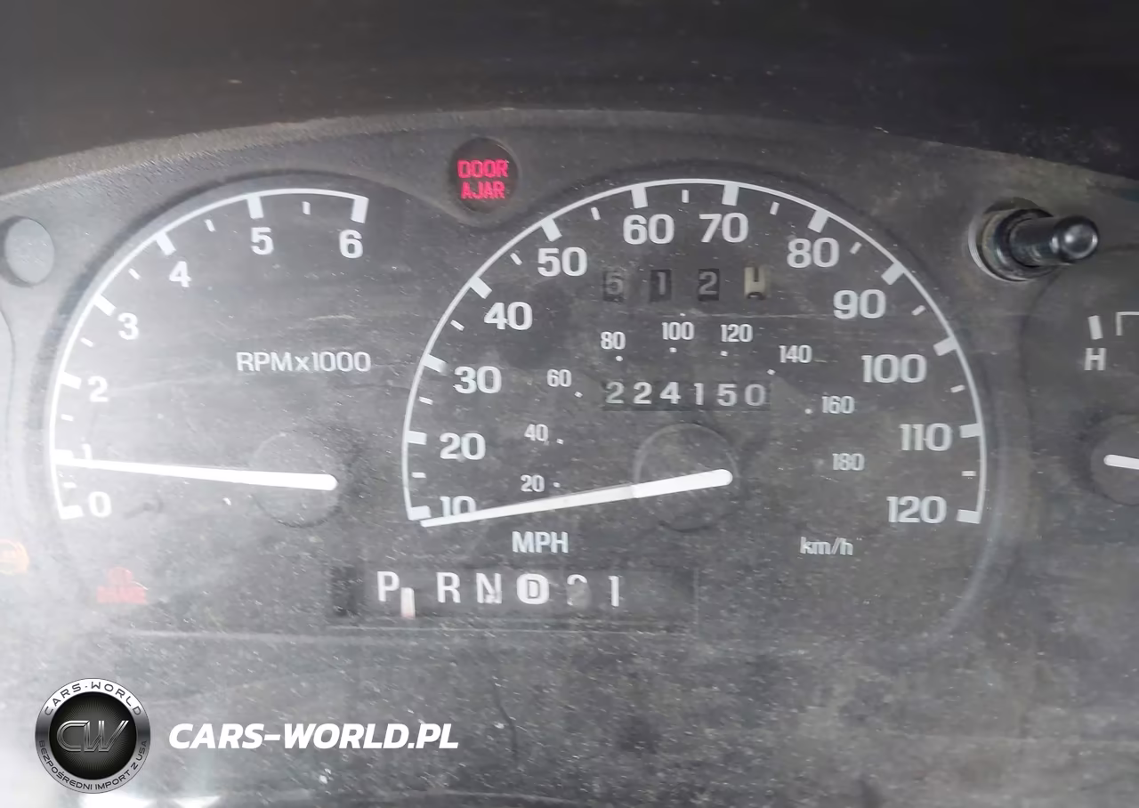 2000 Ford Explorer Xlt VIN:1FMZU83P0YUB81717 - 16