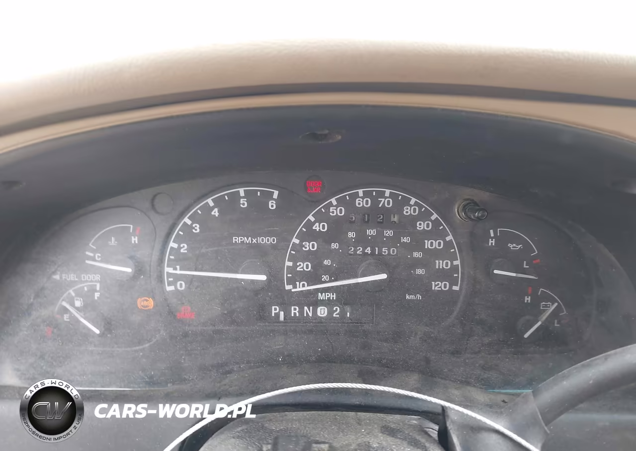 2000 Ford Explorer Xlt VIN:1FMZU83P0YUB81717 - 7