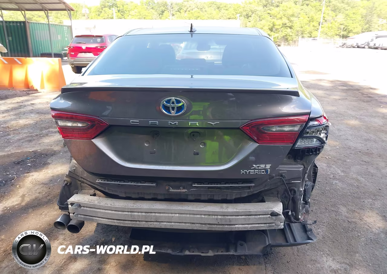 2021 Toyota Camry Xse Hybrid VIN:4T1K31AK3MU569991 - 16