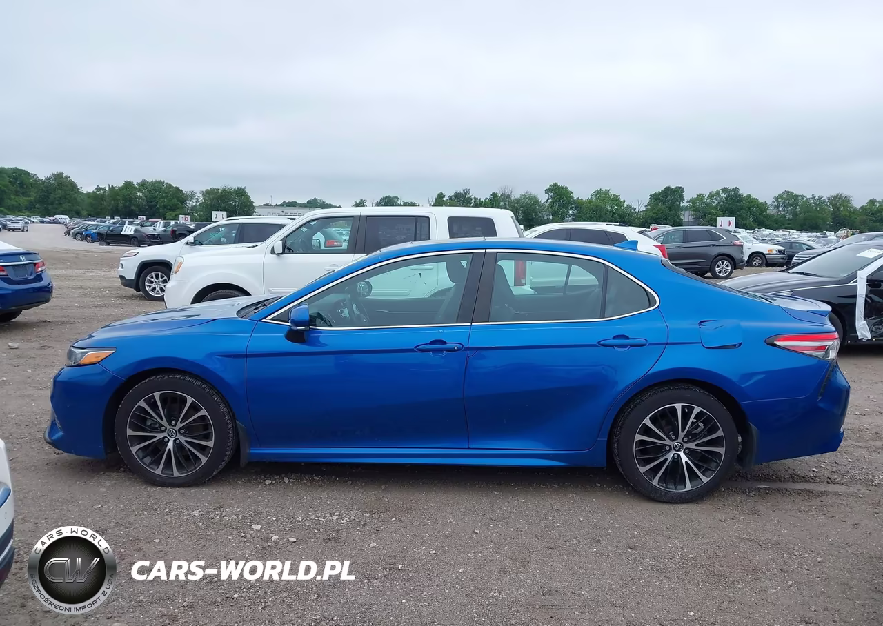 2018 Toyota Camry Se VIN:4T1B11HK4JU148465 - 14