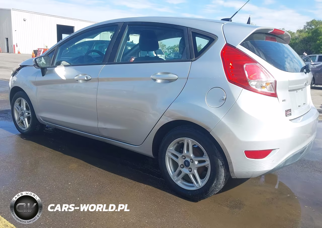 2017 Ford Fiesta Se VIN:3FADP4EJXHM113104 - 3