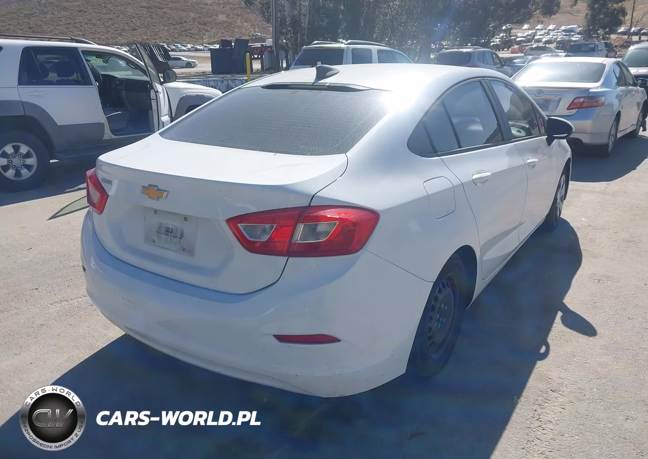 2016 Chevrolet Cruze Ls Auto VIN:1G1BC5SM3G7232776 - 4