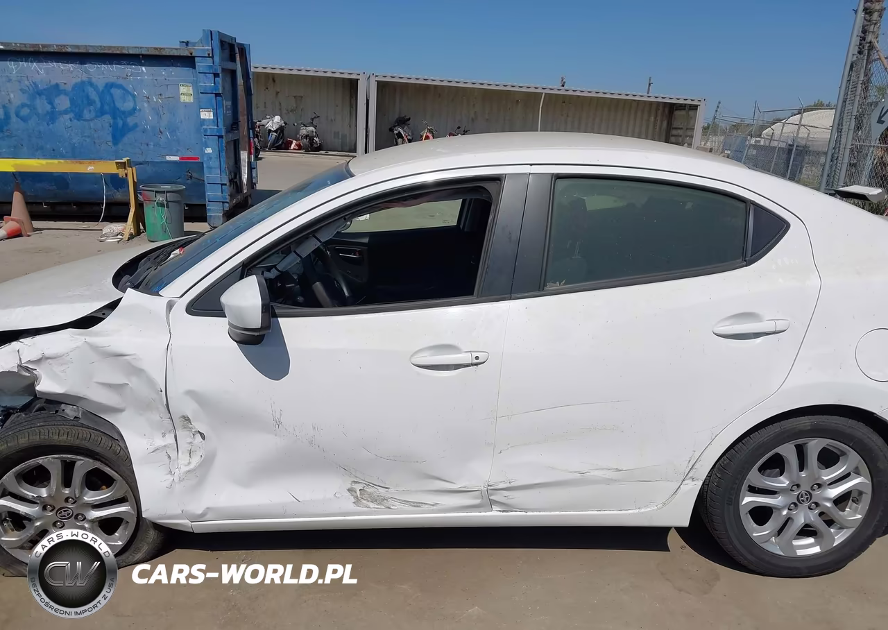 2016 Scion Ia VIN:3MYDLBZVXGY115581 - 13