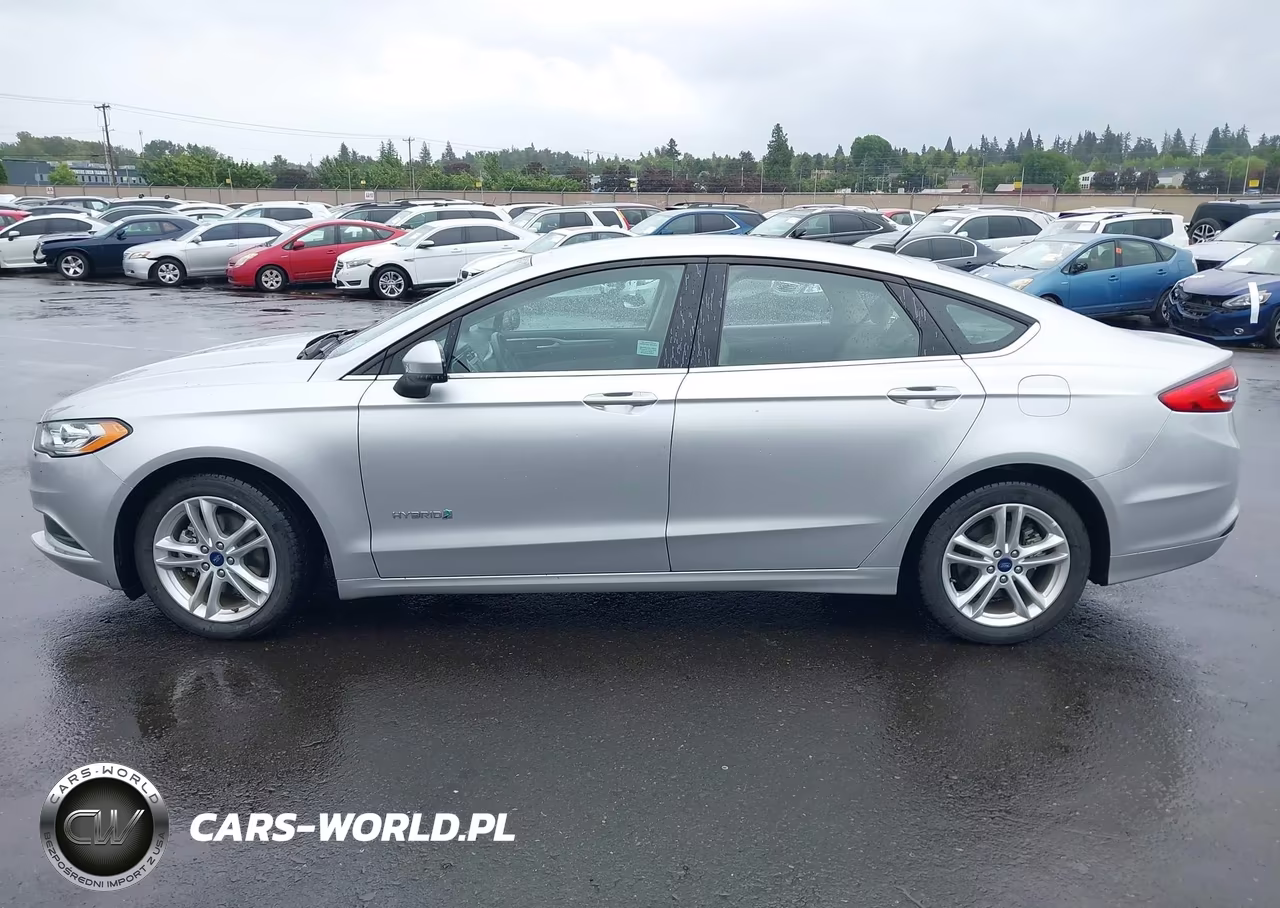 2018 Ford Fusion Hybrid S VIN:3FA6P0UU6JR261644 - 14