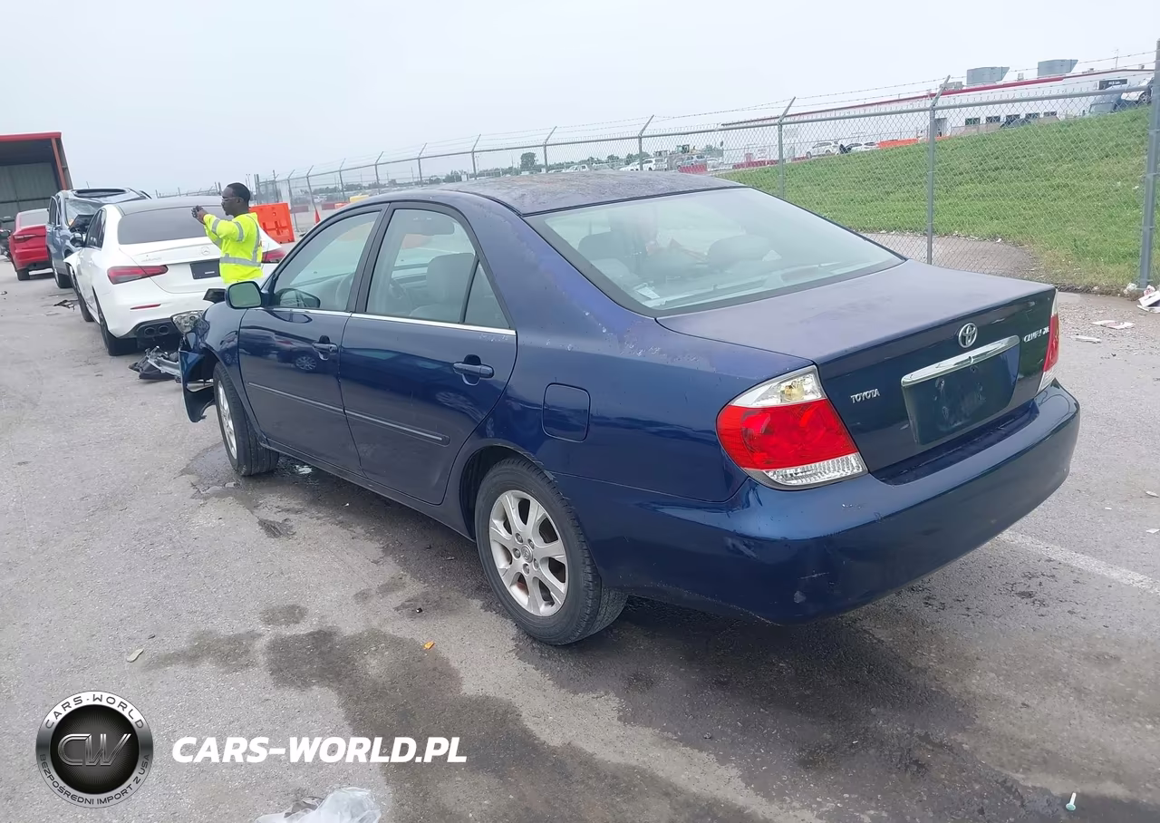 2006 Toyota Camry Xle VIN:4T1BE30K16U135773 - 3