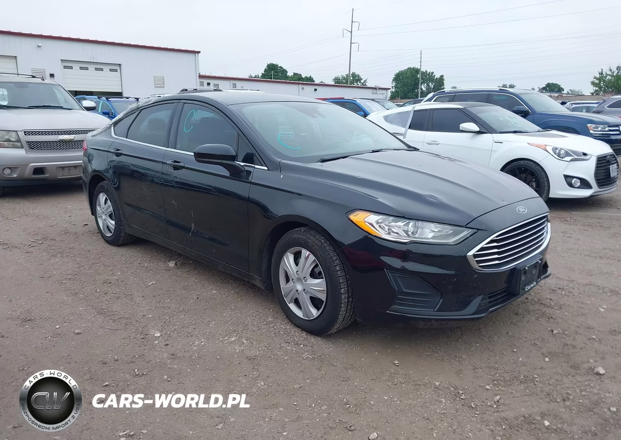 2019 Ford Fusion S – zdjęcie 1 z 17