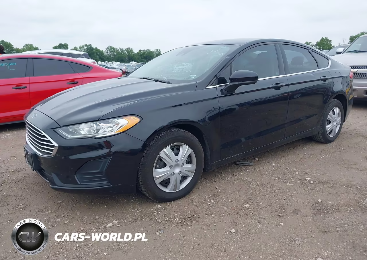 2019 Ford Fusion S VIN:3FA6P0G79KR133373 - 2