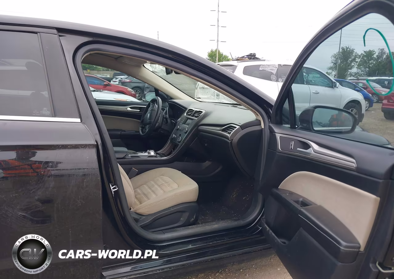 2019 Ford Fusion S VIN:3FA6P0G79KR133373 - 5