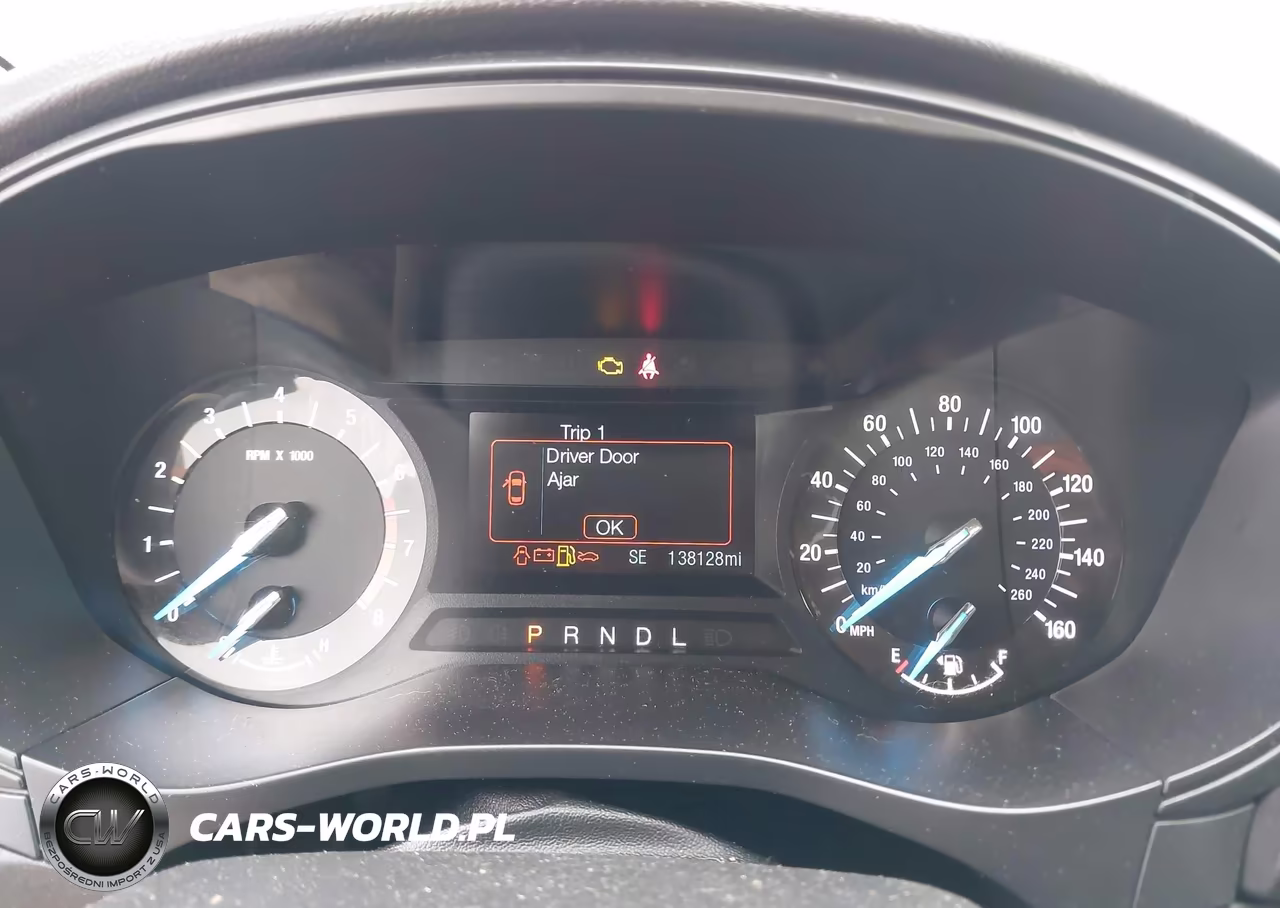 2019 Ford Fusion S VIN:3FA6P0G79KR133373 - 7