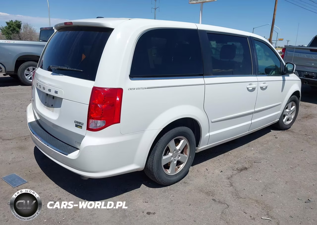 2012 Dodge Grand Caravan Crew VIN:2C4RDGDG1CR205736 - 4