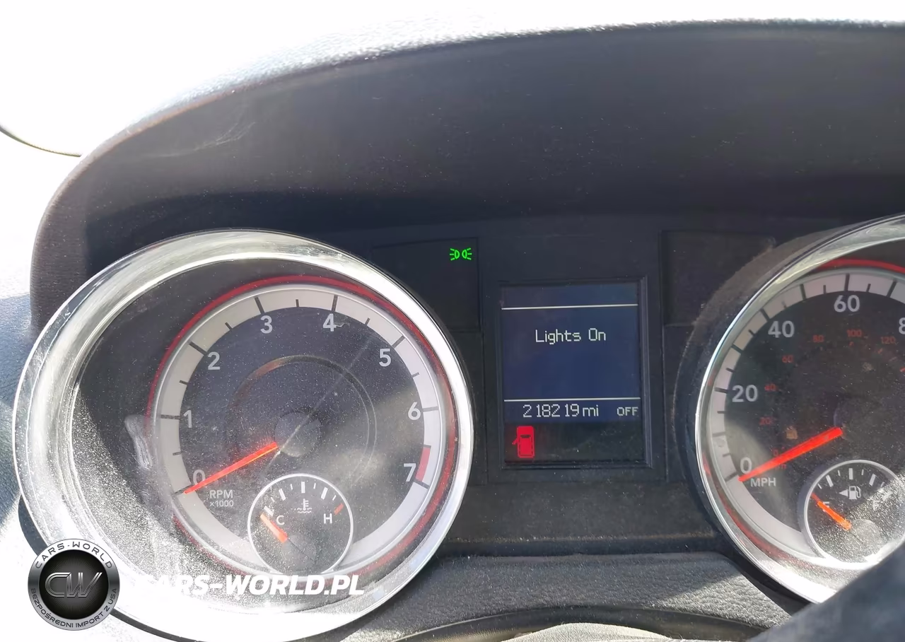 2012 Dodge Grand Caravan Crew VIN:2C4RDGDG1CR205736 - 7