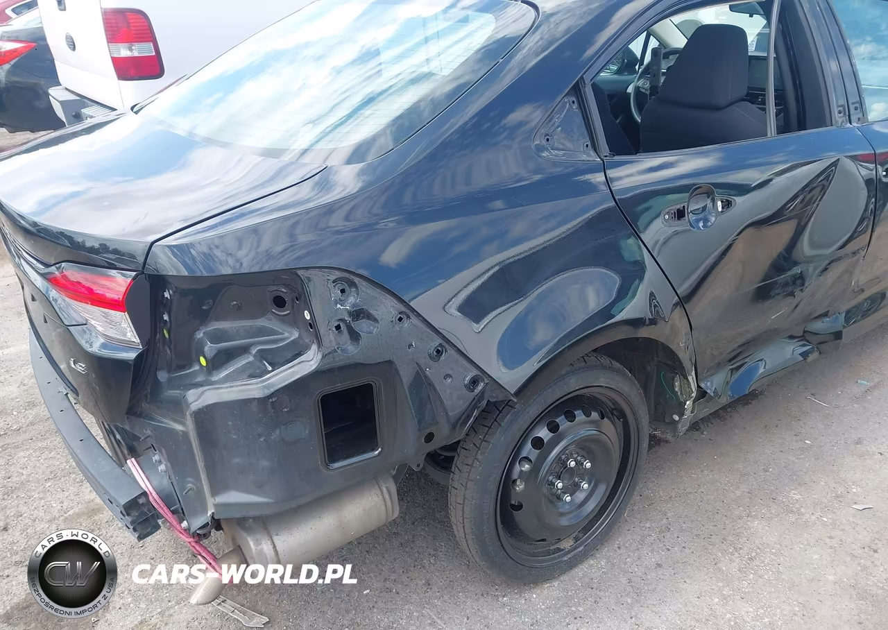 2022 Toyota Corolla Le VIN:5YFEPMAE1NP309296 - 17