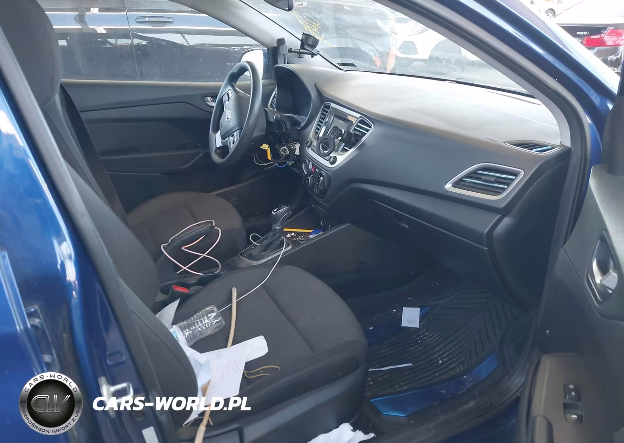 2019 Hyundai Accent Se VIN:3KPC24A35KE064178 - 5