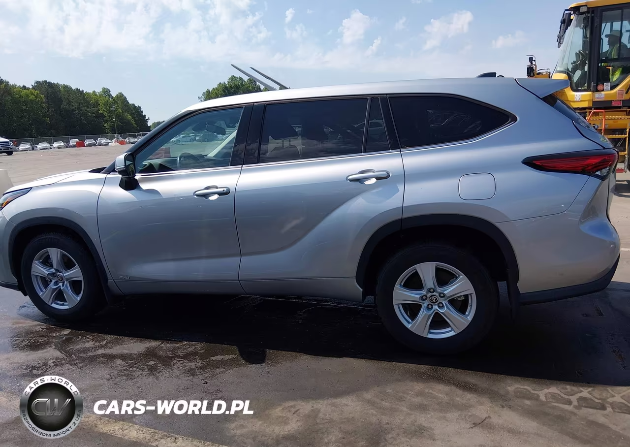 2022 Toyota Highlander Hybrid Le VIN:5TDBBRCH1NS543550 - 15