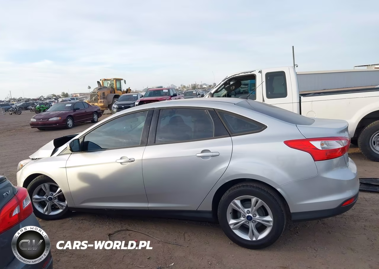 2014 Ford Focus Se VIN:1FADP3F27EL363561 - 13