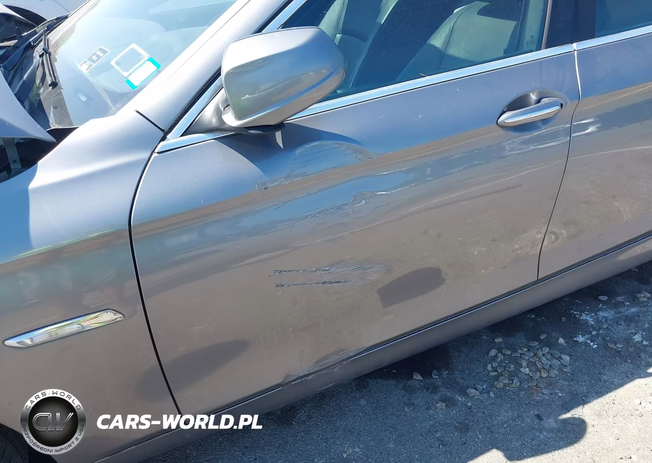 2013 BMW 528I xDrive VIN:WBAXH5C5XDD110044 - 6