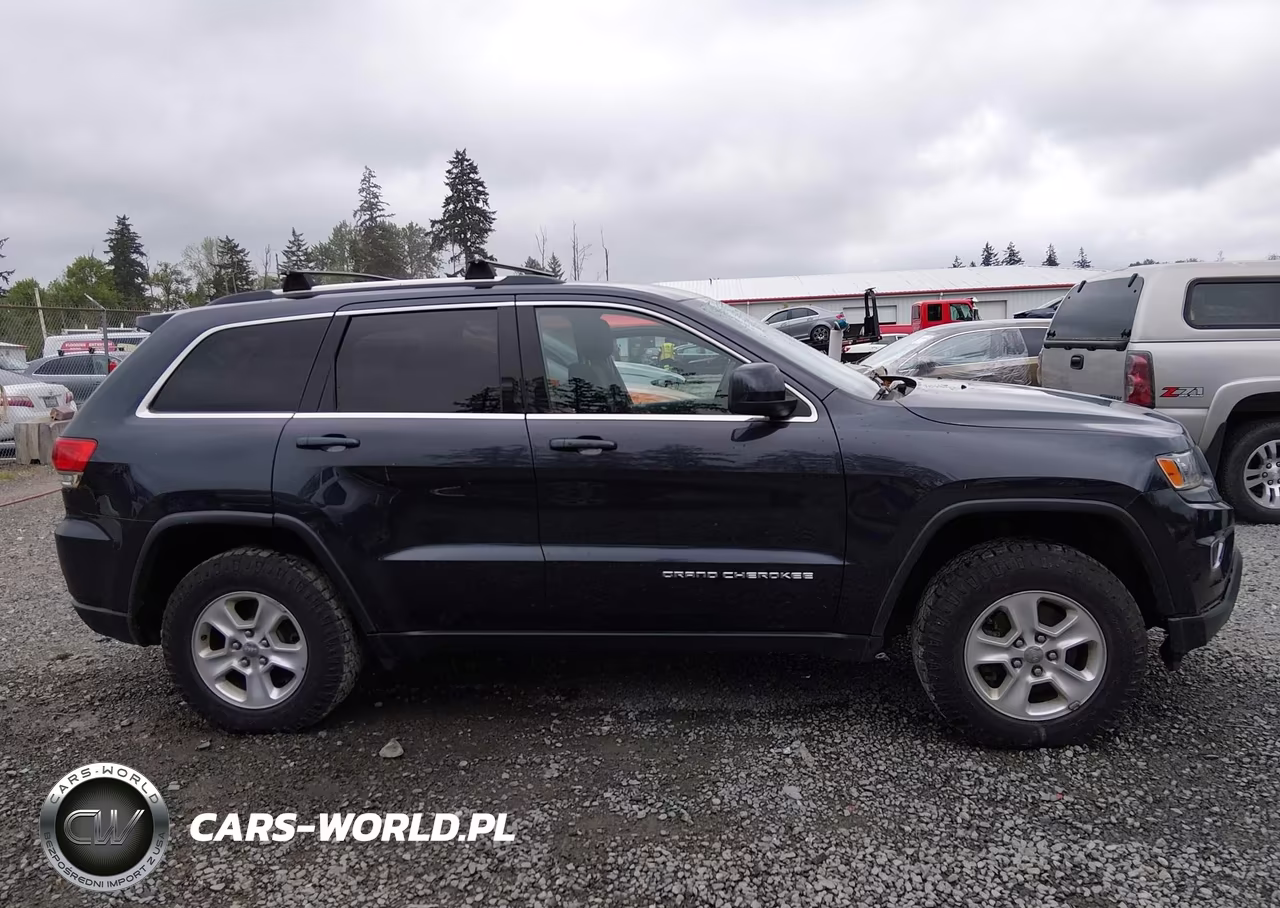 2015 Jeep Grand Cherokee Laredo VIN:1C4RJFAG9FC955602 - 13