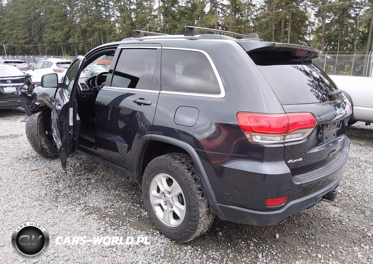 2015 Jeep Grand Cherokee Laredo VIN:1C4RJFAG9FC955602 - 3