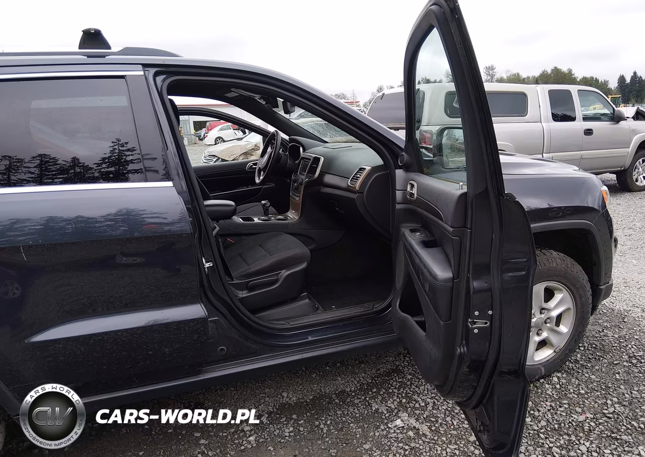 2015 Jeep Grand Cherokee Laredo VIN:1C4RJFAG9FC955602 - 5