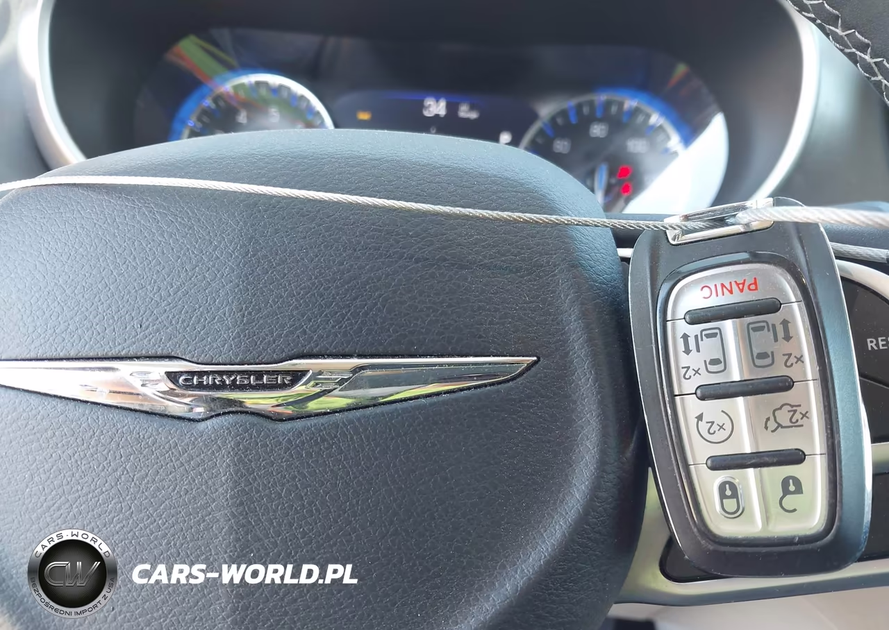 2024 Chrysler Pacifica Touring L VIN:2C4RC1BG5RR107000 - 11