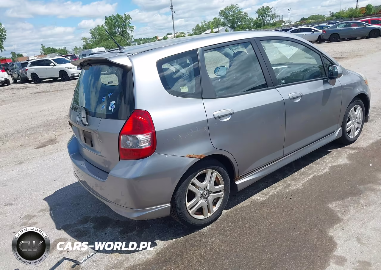 2007 Honda Fit Sport VIN:JHMGD38677S059315 - 4