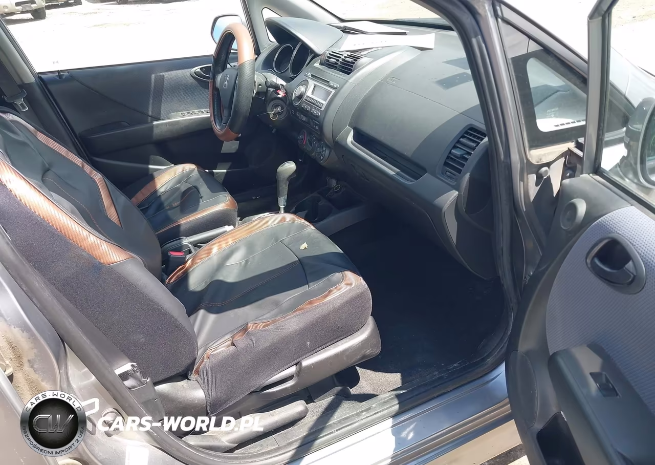 2007 Honda Fit Sport VIN:JHMGD38677S059315 - 5