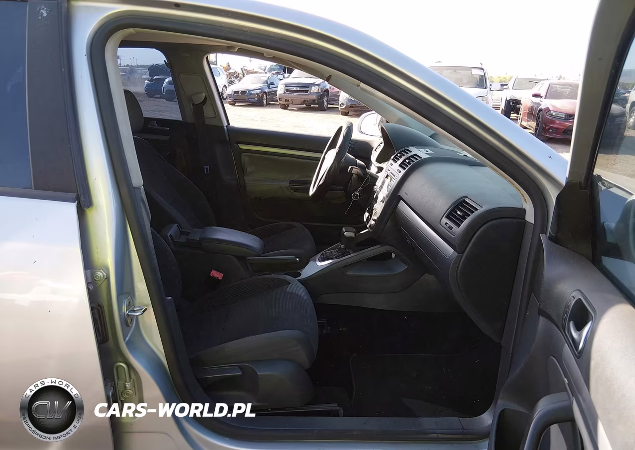 2009 Volkswagen Jetta S VIN:3VWJM71K19M019049 - 5