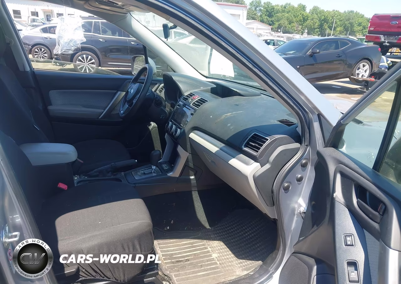 2018 Subaru Forester 2.5I Premium VIN:JF2SJAEC2JH517075 - 5