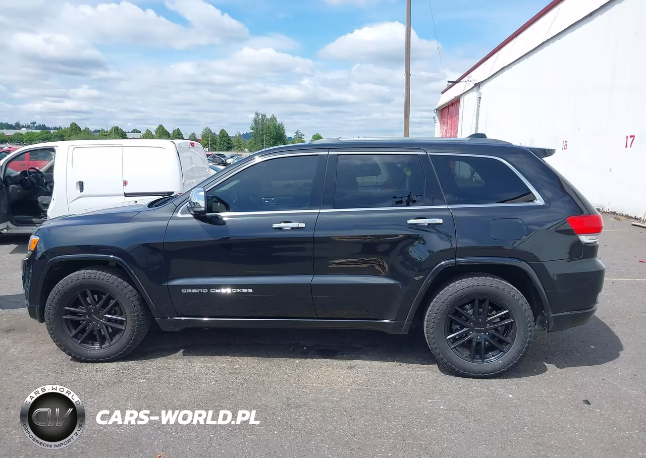 2016 Jeep Grand Cherokee Overland VIN:1C4RJFCG5GC450364 - 14
