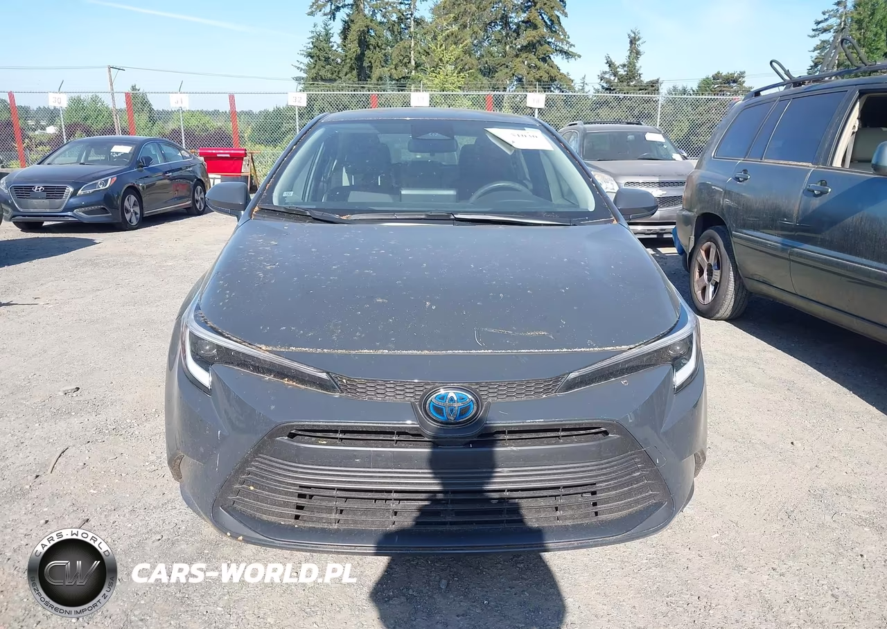 2024 Toyota Corolla Hybrid Le VIN:JTDBCMFE7R3044471 - 12