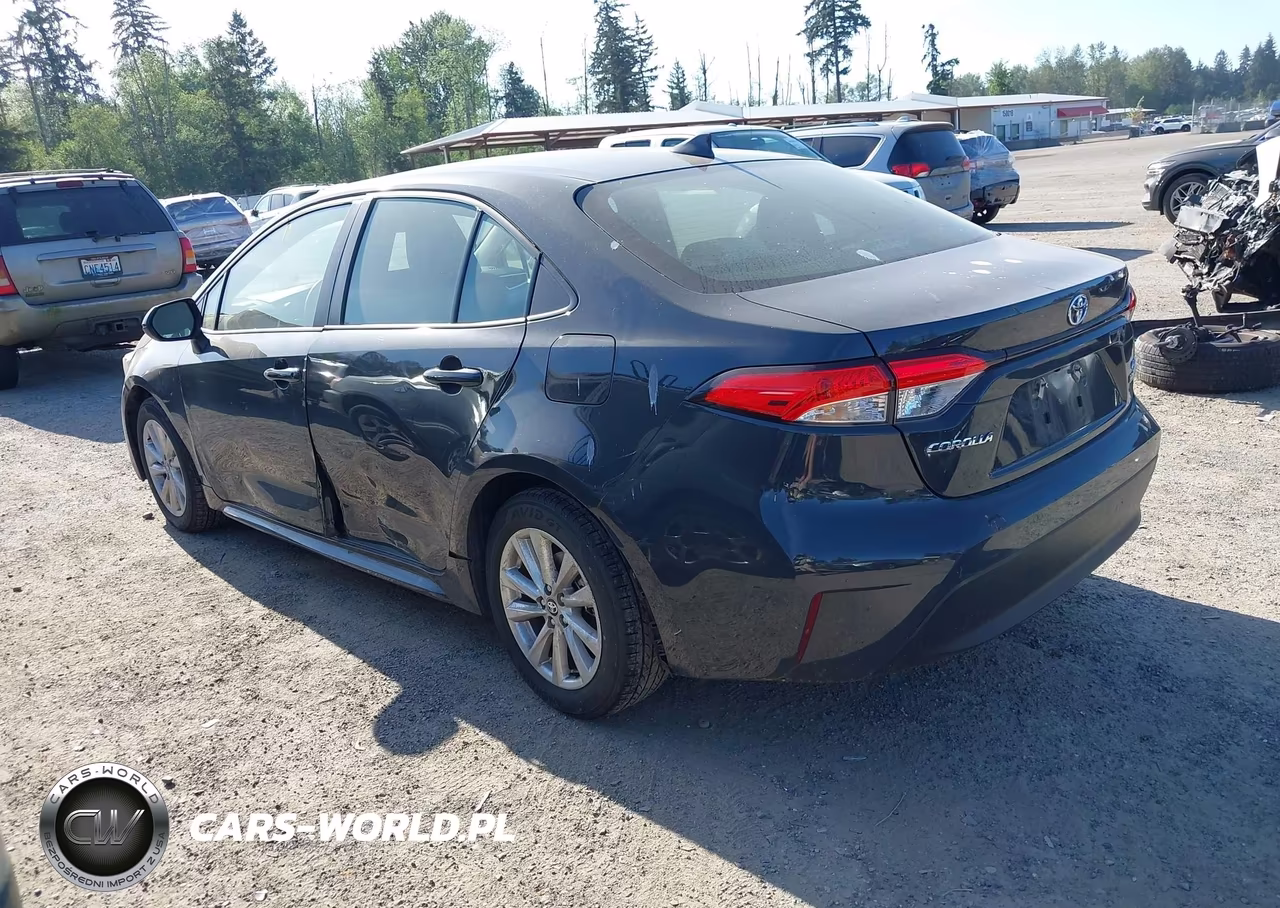 2024 Toyota Corolla Hybrid Le VIN:JTDBCMFE7R3044471 - 3