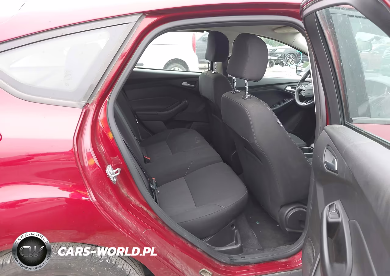 2017 Ford Focus Se VIN:1FADP3K22HL245069 - 8
