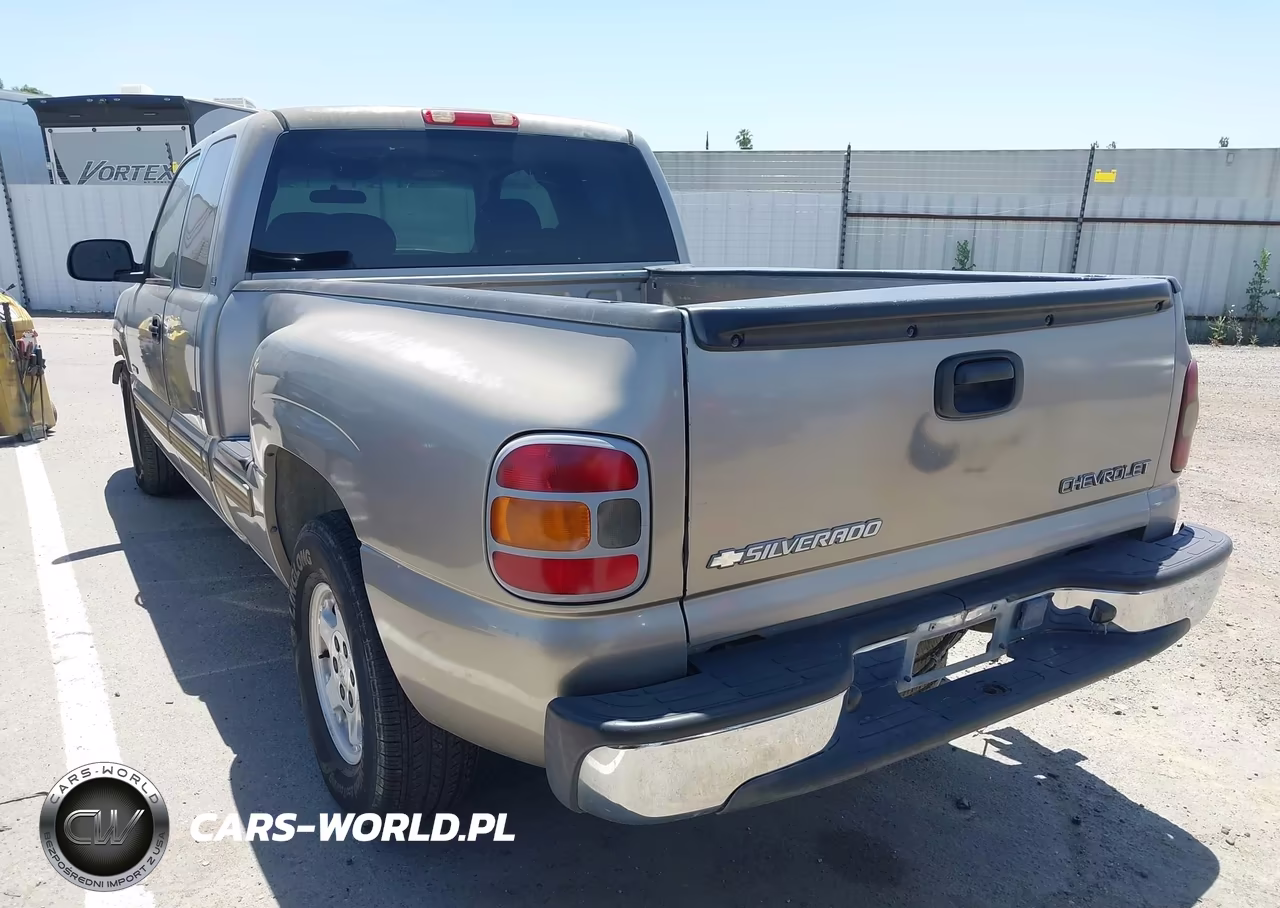 2001 Chevrolet Silverado 1500 Ls VIN:2GCEC19V511360470 - 3