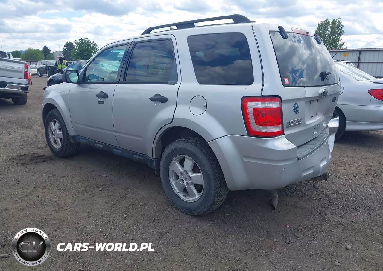 2010 Ford Escape Xlt VIN:1FMCU9D74AKC59685 - 3