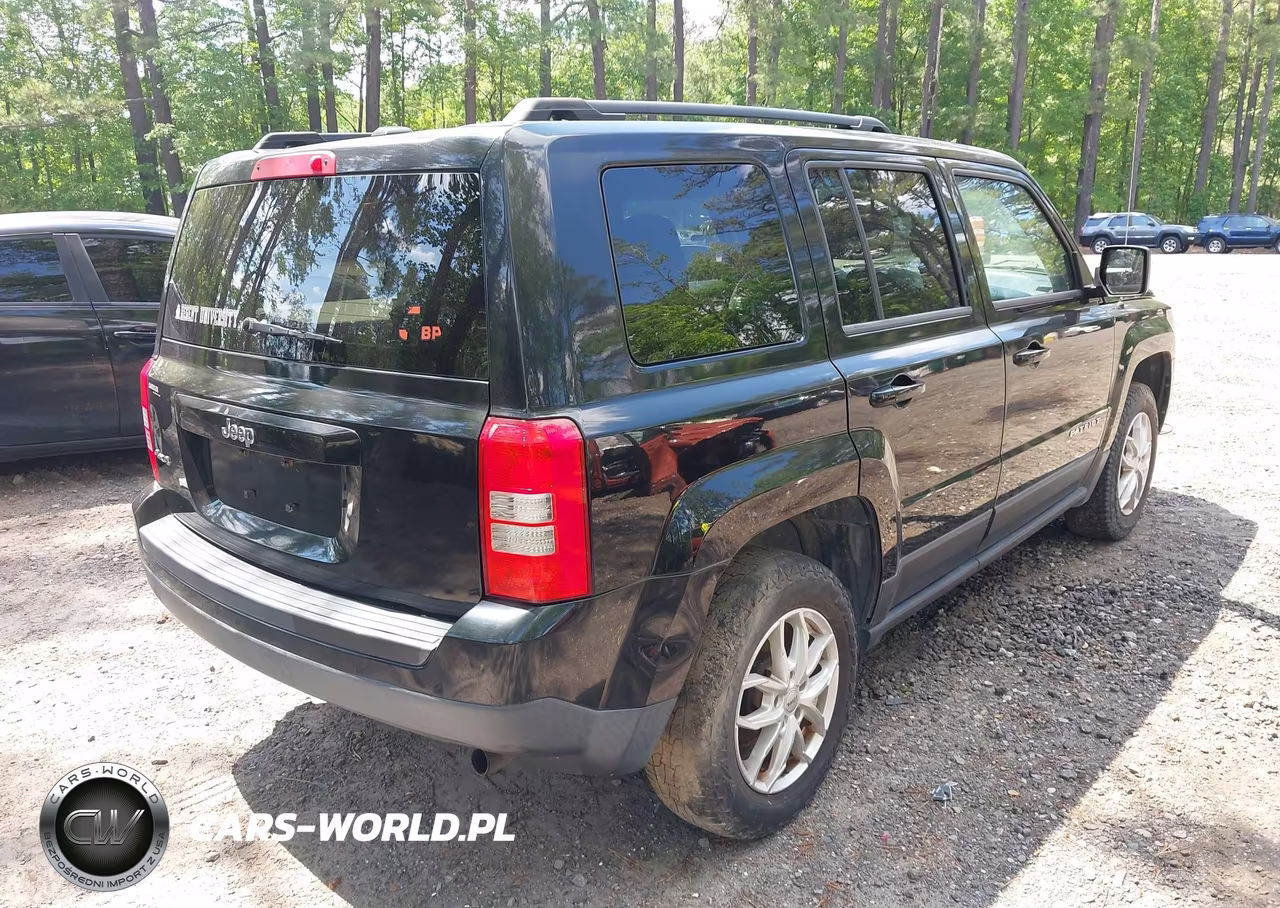 2014 Jeep Patriot Sport VIN:1C4NJRBBXED845931 - 4