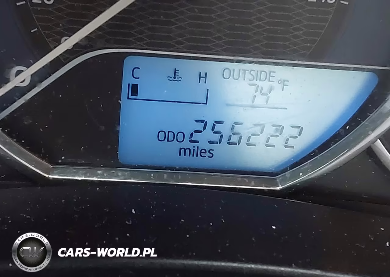 2016 Toyota Corolla Le VIN:2T1BURHE0GC637939 - 16