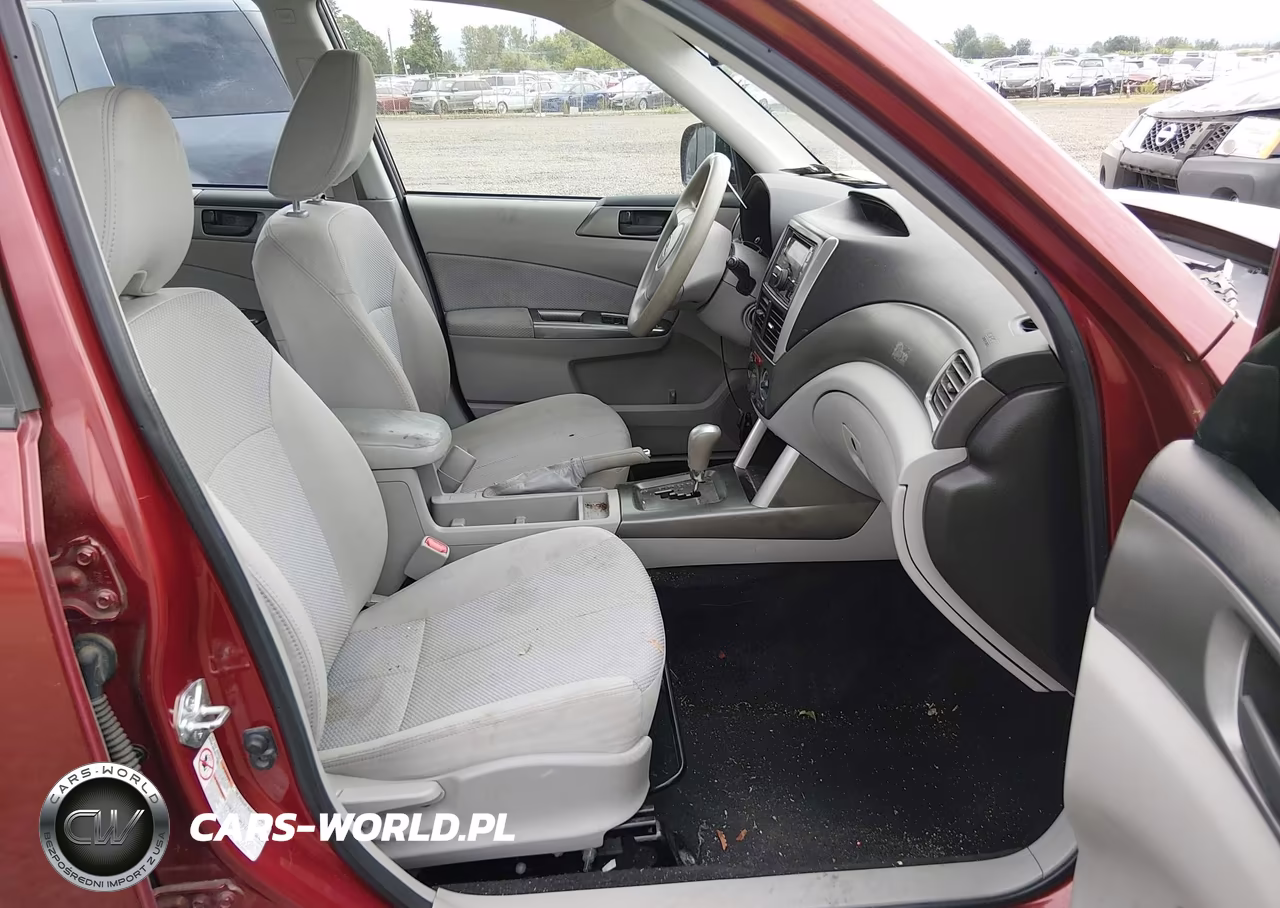 2011 Subaru Forester 2.5X VIN:JF2SHABC5BH774815 - 5