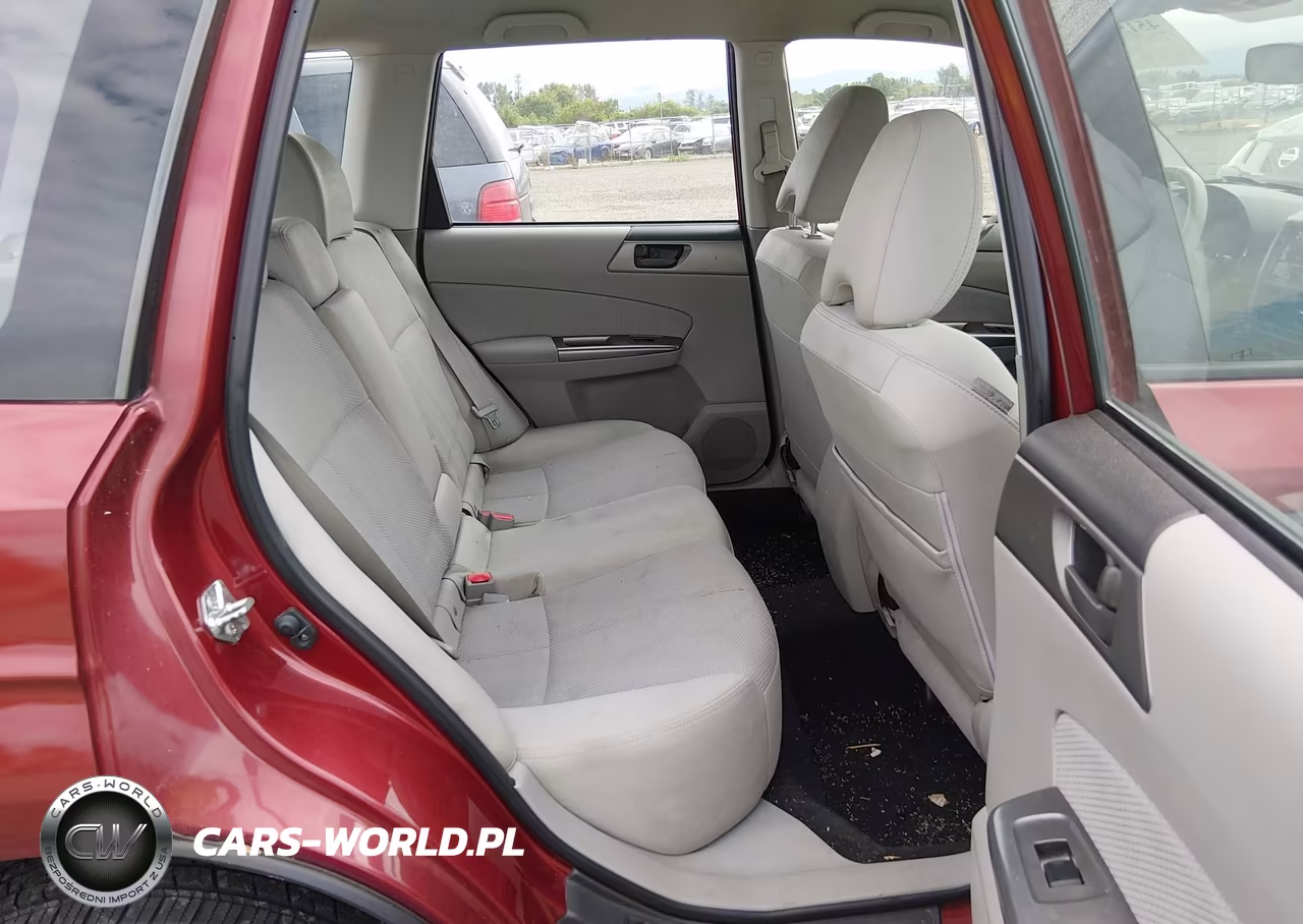2011 Subaru Forester 2.5X VIN:JF2SHABC5BH774815 - 8