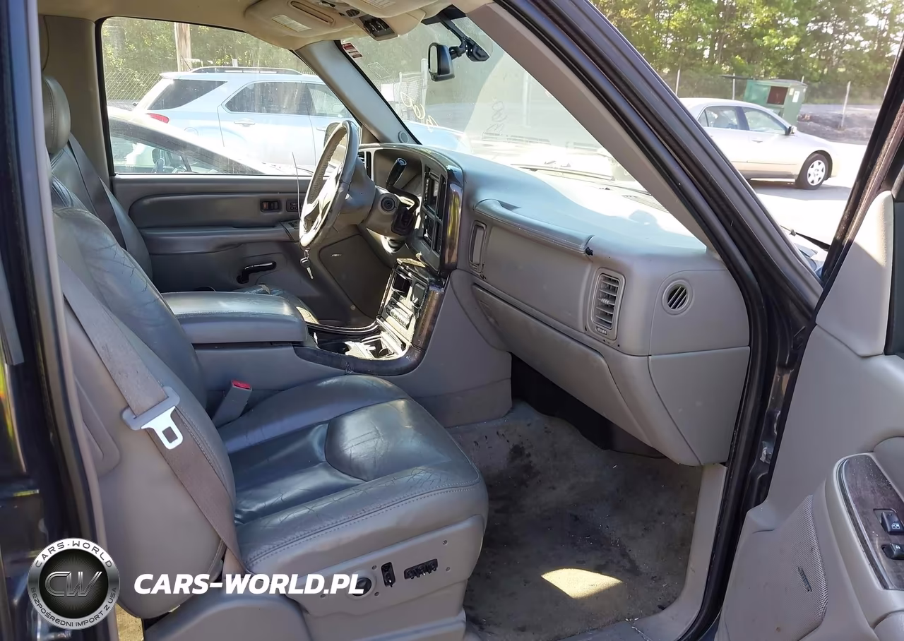 2004 GMC Yukon Denali VIN:1GKEK63U04J183034 - 5