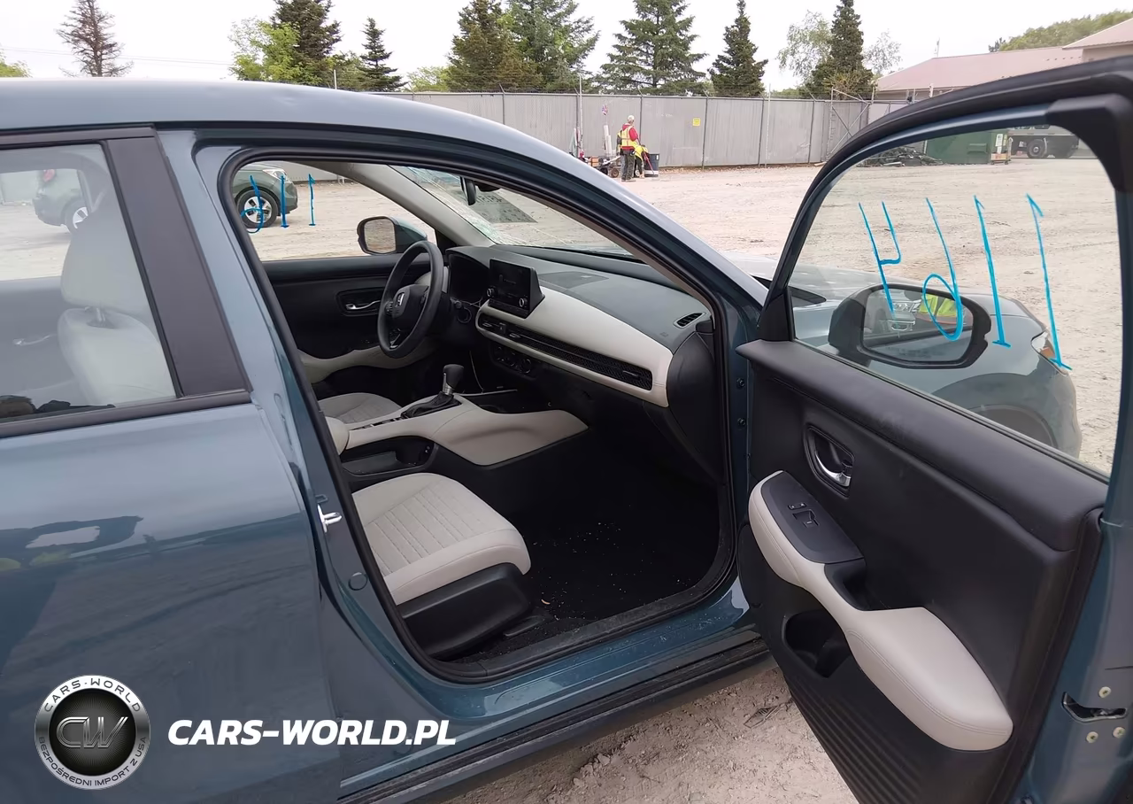 2025 Honda Hr-V Awd Lx VIN:3CZRZ2H33SM731278 - 5