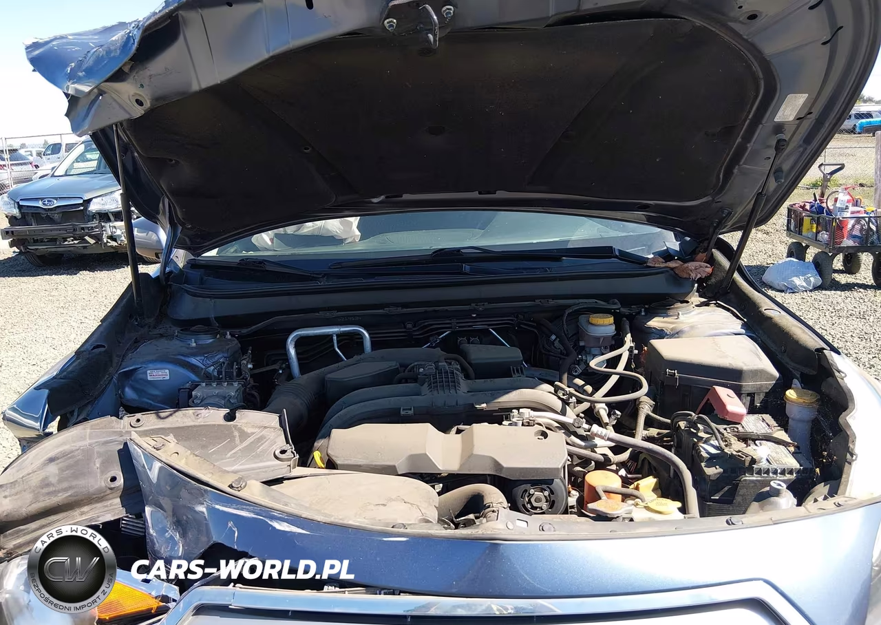 2017 Subaru Outback 2.5I Premium VIN:4S4BSACC2H3354073 - 10