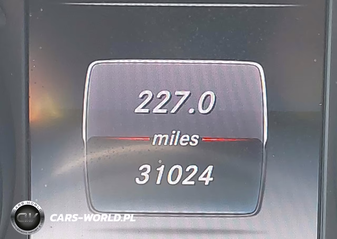 2018 Mercedes-Benz C 350E VIN:55SWF4HB9JU271761 - 15