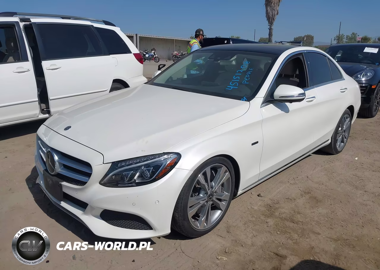 2018 Mercedes-Benz C 350E VIN:55SWF4HB9JU271761 - 2