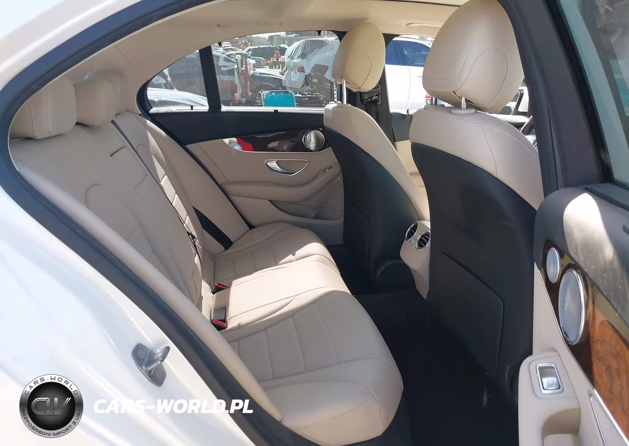 2018 Mercedes-Benz C 350E VIN:55SWF4HB9JU271761 - 8