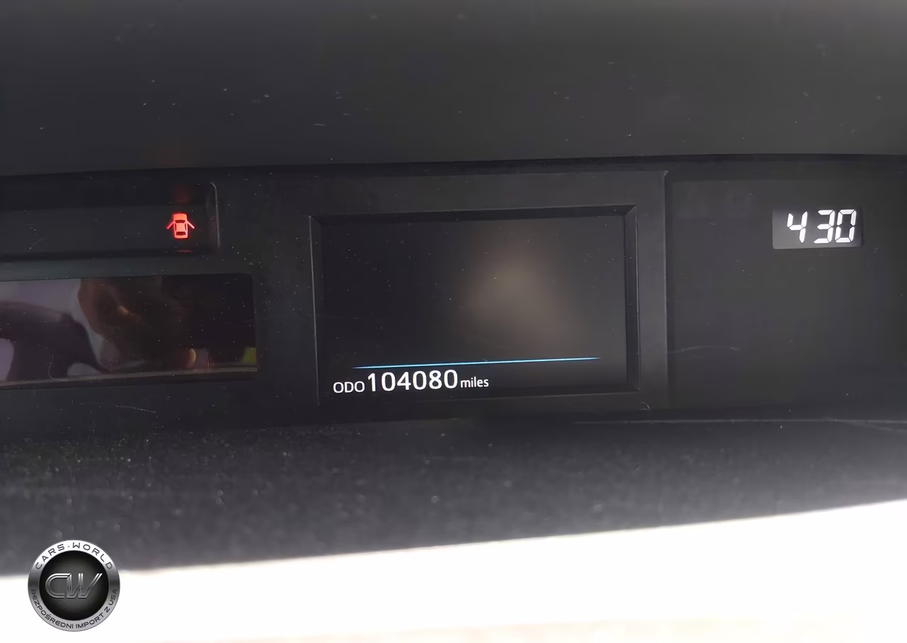 2017 Toyota Prius V Five VIN:JTDZN3EU2HJ065802 - 15